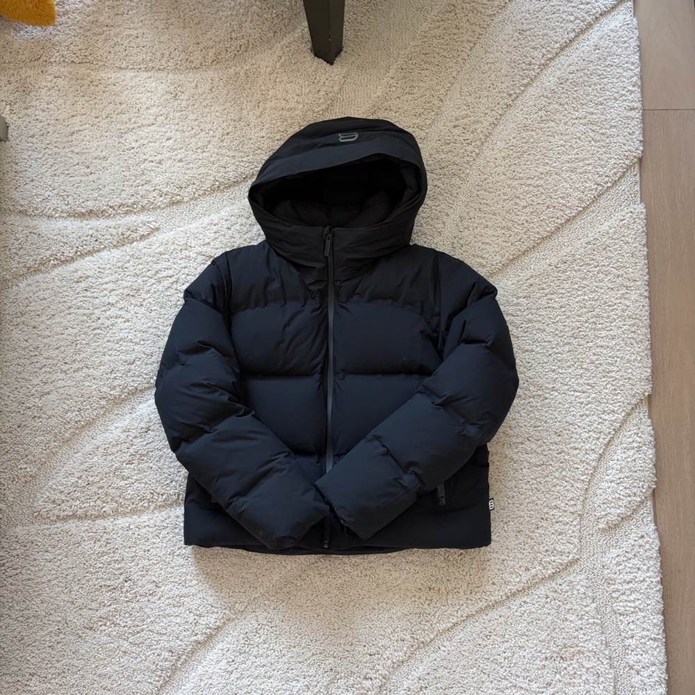 Aritzia Black Puffer Jacket